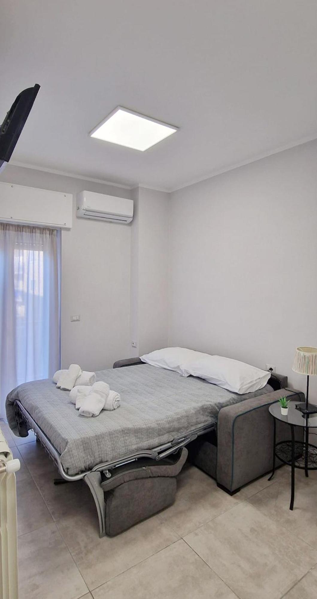 Hotel Rossini 37 Napoli Esterno foto